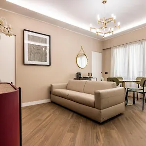 Apartamento Gogh Golden House Next To Duomo, Milán