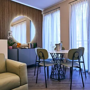 Apartamento Monet Golden House Next To Duomo, Milán