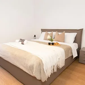 Apartamento Ihost - Simonetta 7, Milán