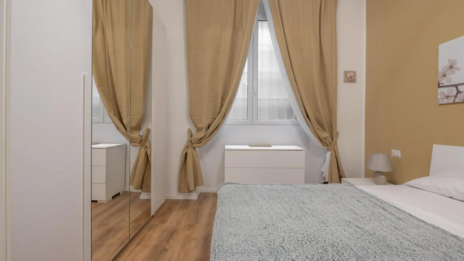 We Home - Tadino Glamour, Porta Venezia - Milano 0*, Milan